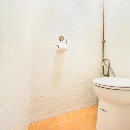 For 6 Persons In Paryż