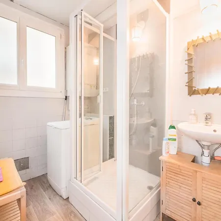 For 6 Persons In Apartment